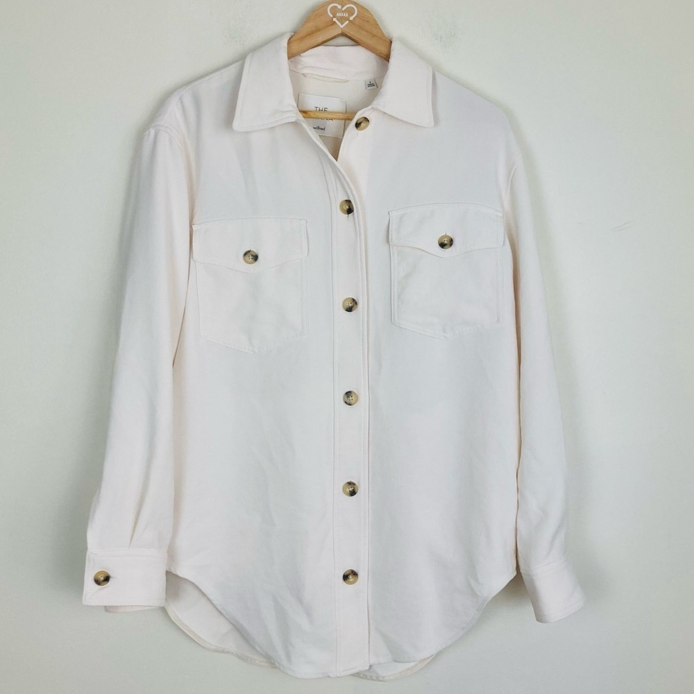 Aritzia Wilfred “The Ganna” cream colored shacket. Size Small.